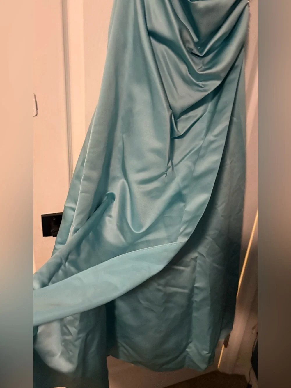 David’s Bridal Gown - Picture 4 of 7